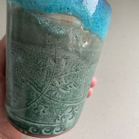 Vintage Handmade Glazed Sea-foam Turquoise Teal Sand Pottery Vase, 4.5”H x 3.5”W - Picture 7 of 7
